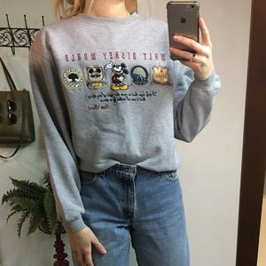 Vintage Walt Disney Sweatshirt